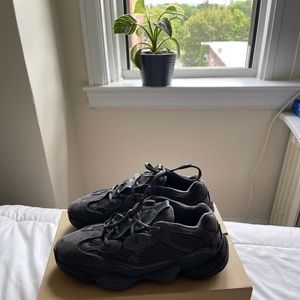 Yeezy 500 Utility Black Men’s size 7